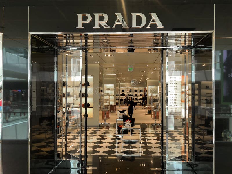 Prada Store, Scottsdale,Az,USA Editorial Photography - Image of entrance,  shop: 121895707