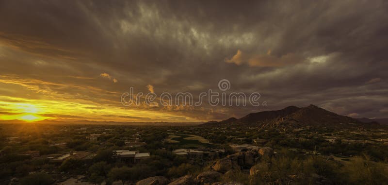 Scottsdale, visto majestoso sereno do deserto de Cavecreek