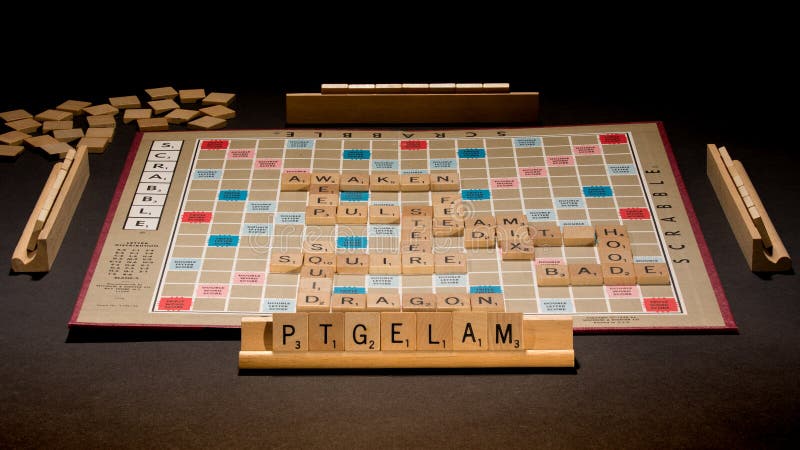 Scrabble Brett Fotos - Kostenlose Und Royalty-Free Stock-Fotos Von  Dreamstime