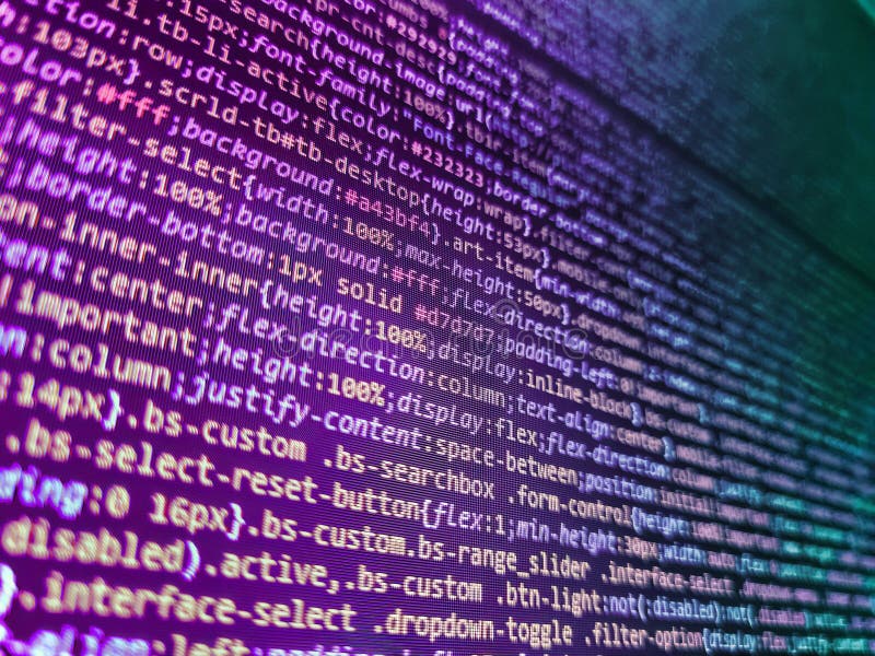 Script di computer virtuale moderno astratto. schermo moderno delle cifre e delle vetture del monitor. righe di codice html visibi fotografie stock libere da diritti