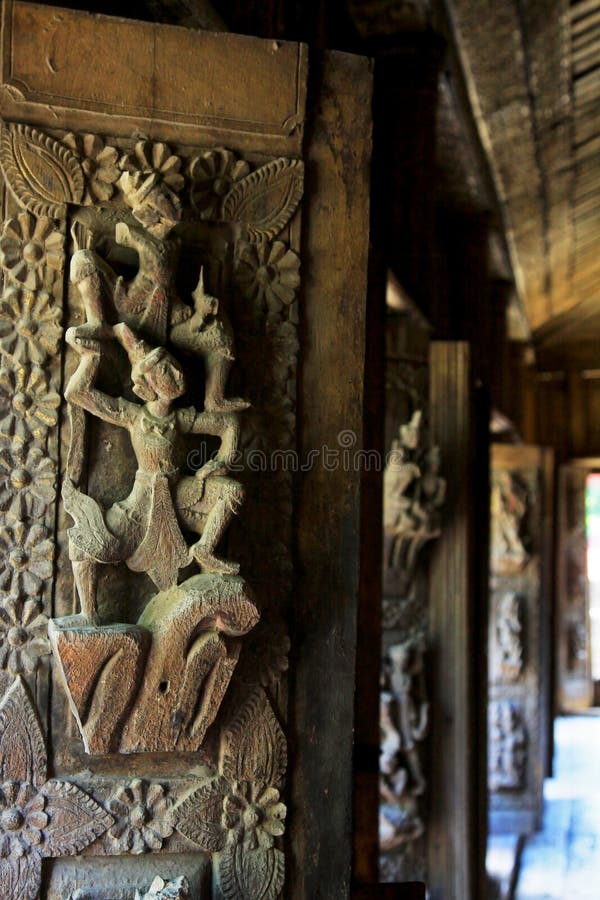 Sculpture en monastère de Shwenandaw, Mandalay, Myanmar images stock Sculpture en monastère de Shwenandaw, Mandalay, Myanmar images stock