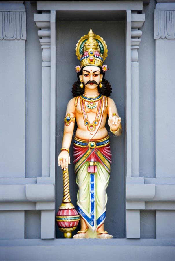 Scultura in pietra di un tempio indù immagine stock libera da diritti
