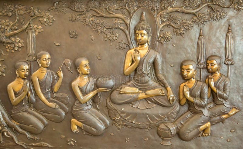 Scultura di legno di Buddha Le pitture murale raccontano la storia circa la storia del ` s di Buddha immagini stock Scultura di legno di Buddha Le pitture murale raccontano la storia circa la storia del ` s di Buddha immagini stock