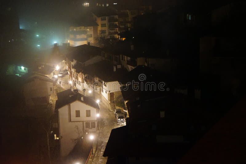 Scène de nuit de Veliko Tarnovo photos stock Scène de nuit de Veliko Tarnovo photos stock