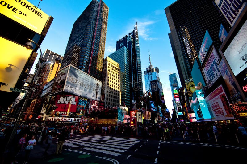 Scène de soirée de Times Square à Manhattan photos stock Scène de soirée de Times Square à Manhattan photos stock