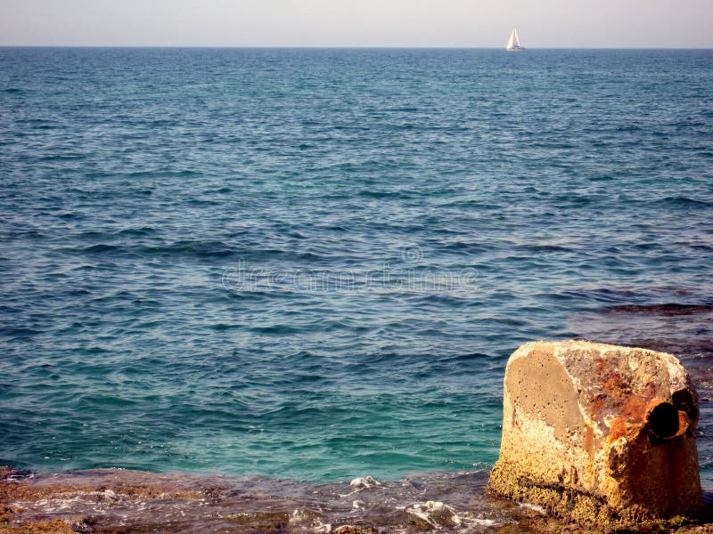 Cliff, Steine ,, das Meer,, Blau.