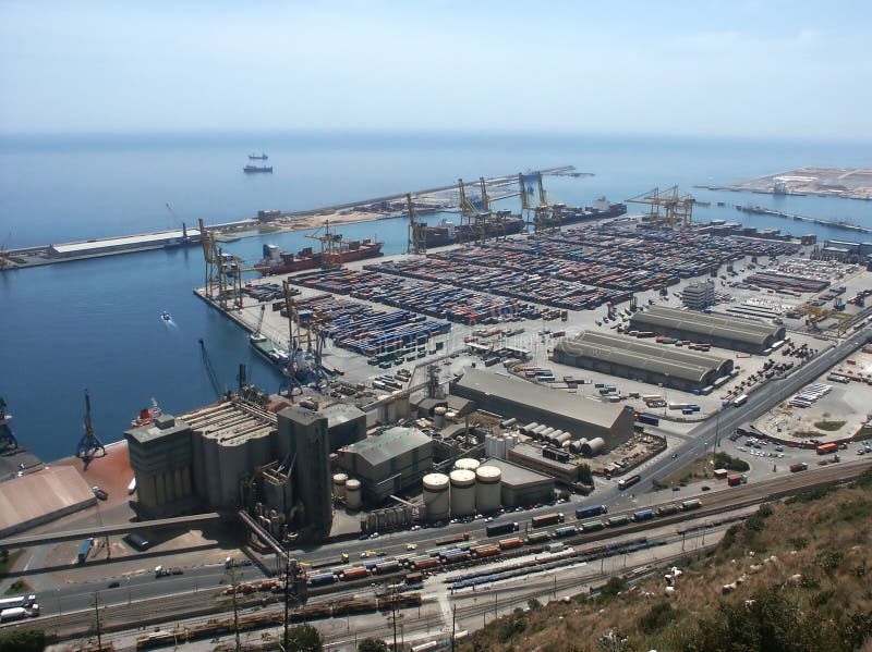 Sea port