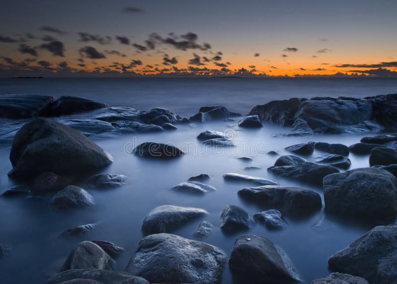 El mar amanecer en Estocolmo archipiélago.