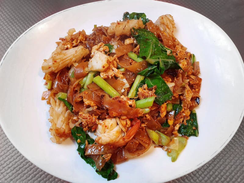 Seafood Fried Noodle with Soy Sauce Thai Food Thai Street Food Stock Seafood Fried Noodle with Soy Sauce Thai Food Thai Street Food Stock