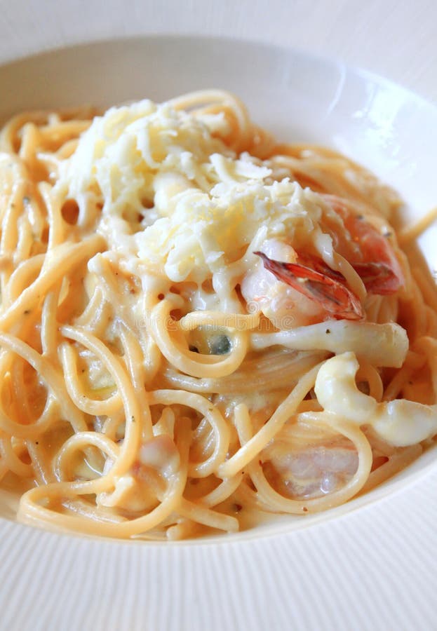 Seafood Spaghetti Carbonara Pasta Stock Image - Image of pastes, health ...