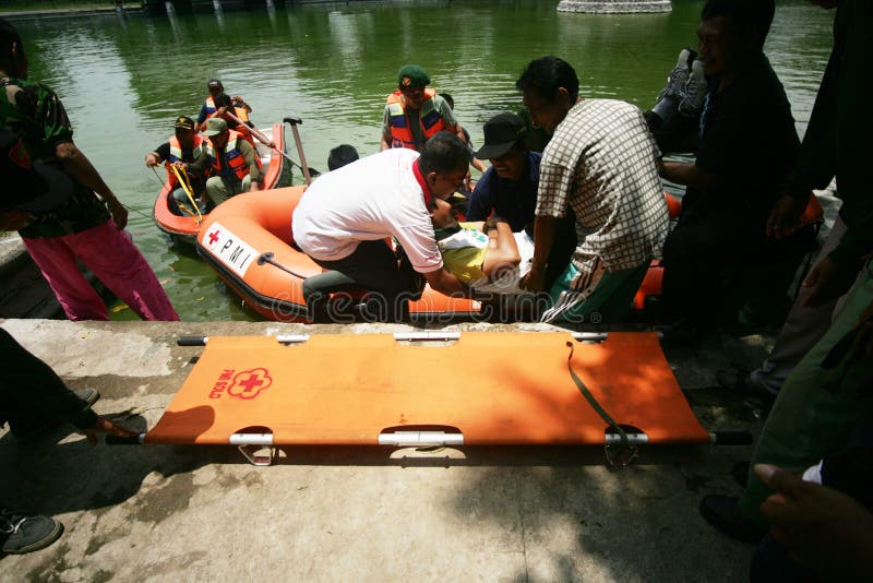 Search and Rescue Team Training Editorial Stock Photo Image of rescue, life 35370973