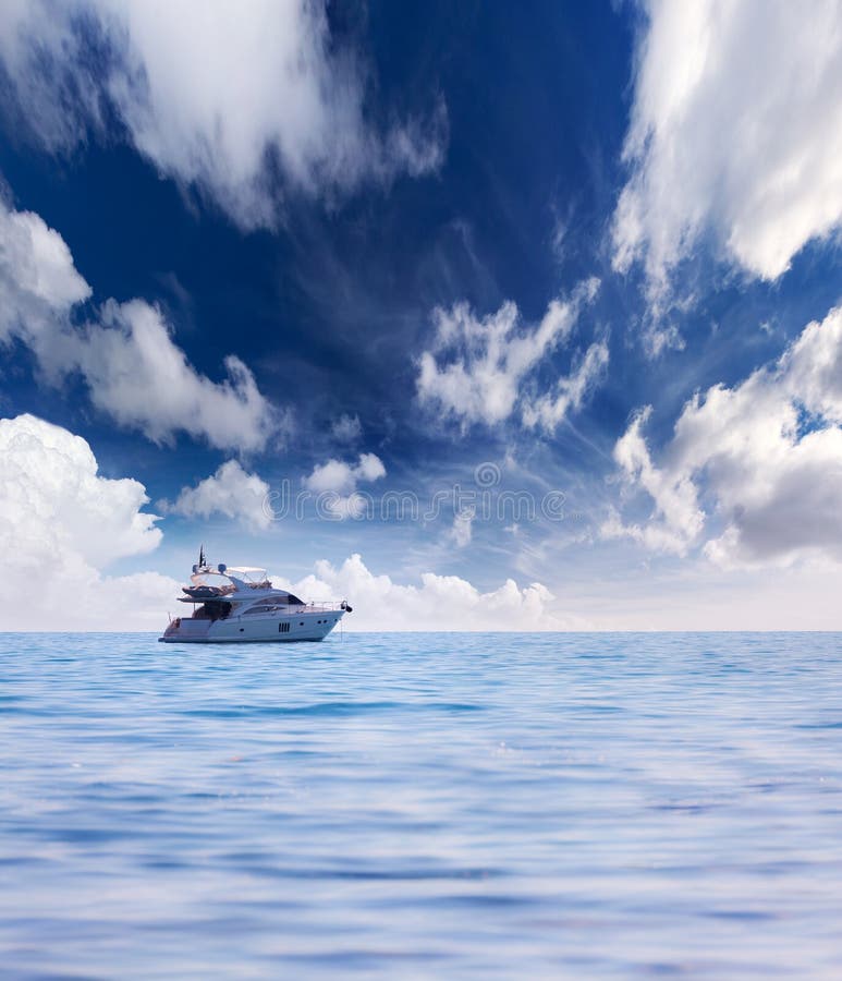 Seascape with luxury yacht royalty free stock image Seascape with luxury yacht royalty free stock image