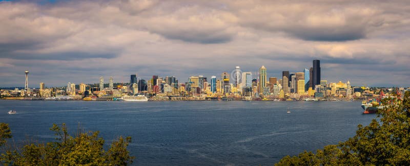 Seattle horisontpanorama royaltyfri bild Seattle horisontpanorama royaltyfri bild