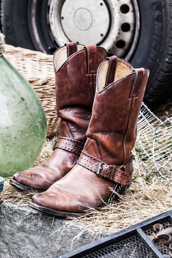 236 Second Hand Boots Photos - Free 