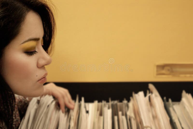 Secretaria y papeles imagen de archivo Secretaria y papeles imagen de archivo