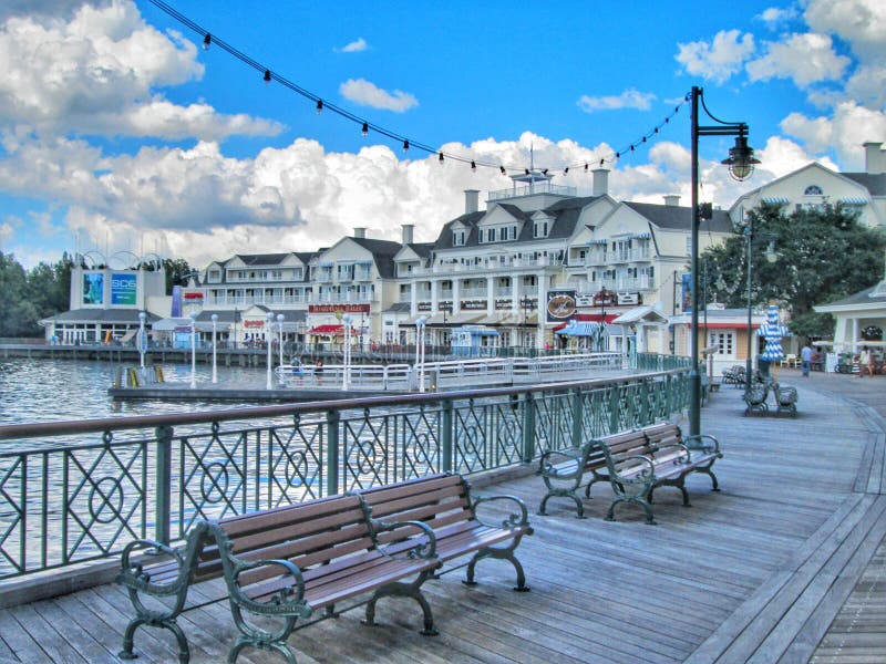 Secteur de vente au détail de promenade de Disneys images stock Secteur de vente au détail de promenade de Disneys images stock