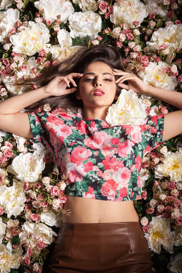 Seductive Sensual Female Lying On Flowers Stock Image Image Of Caucasian Cosmetics 95235041