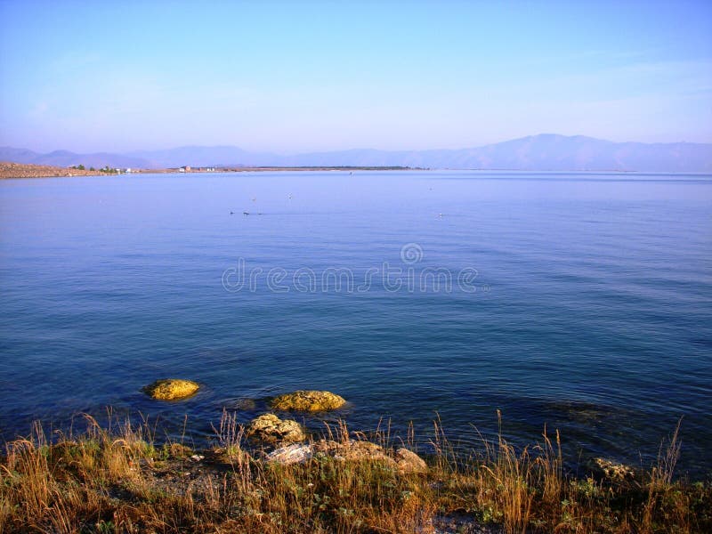 See Sevan, Armenien lizenzfreie stockfotografie See Sevan, Armenien lizenzfreie stockfotografie
