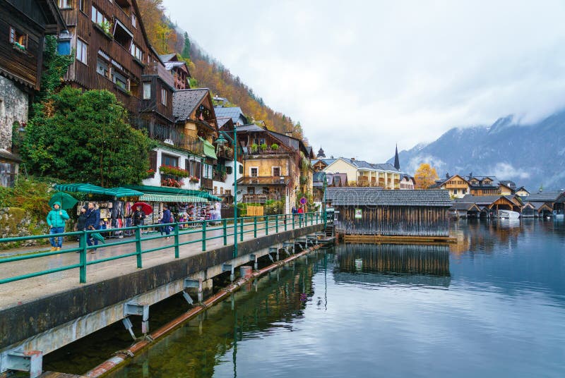 Seeblick berühmten Hallstatt-Dorfs in Salzkammergut-Bereich, Aus stockfotos Seeblick berühmten Hallstatt-Dorfs in Salzkammergut-Bereich, Aus stockfotos