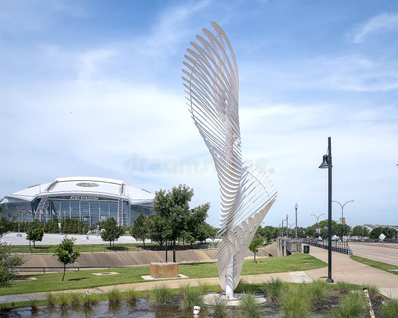 Pictured is `Seed Spire` by RE:site cofounders Shane Albritton and Norman Lee in Richard Greene Linear Park in Arlington, Texas. This dynamic sculpture features waterjet cut, organic steel forms that are connected to a central column in a spiraling configuration. It was completed in 2019. Pictured is `Seed Spire` by RE:site cofounders Shane Albritton and Norman Lee in Richard Greene Linear Park in Arlington, Texas. This dynamic sculpture features waterjet cut, organic steel forms that are connected to a central column in a spiraling configuration. It was completed in 2019.