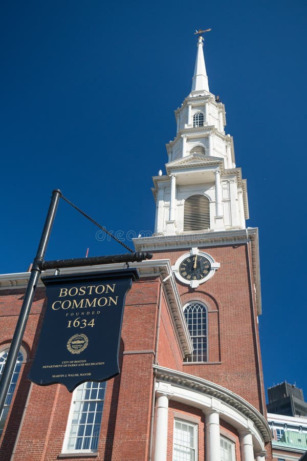Segno del terreno comunale di Boston fotografia stock libera da diritti Segno del terreno comunale di Boston fotografia stock libera da diritti