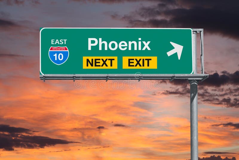 Segno seguente dell'uscita dell'autostrada senza pedaggio dell'itinerario 10 di Phoenis Arizona con il cielo di tramonto