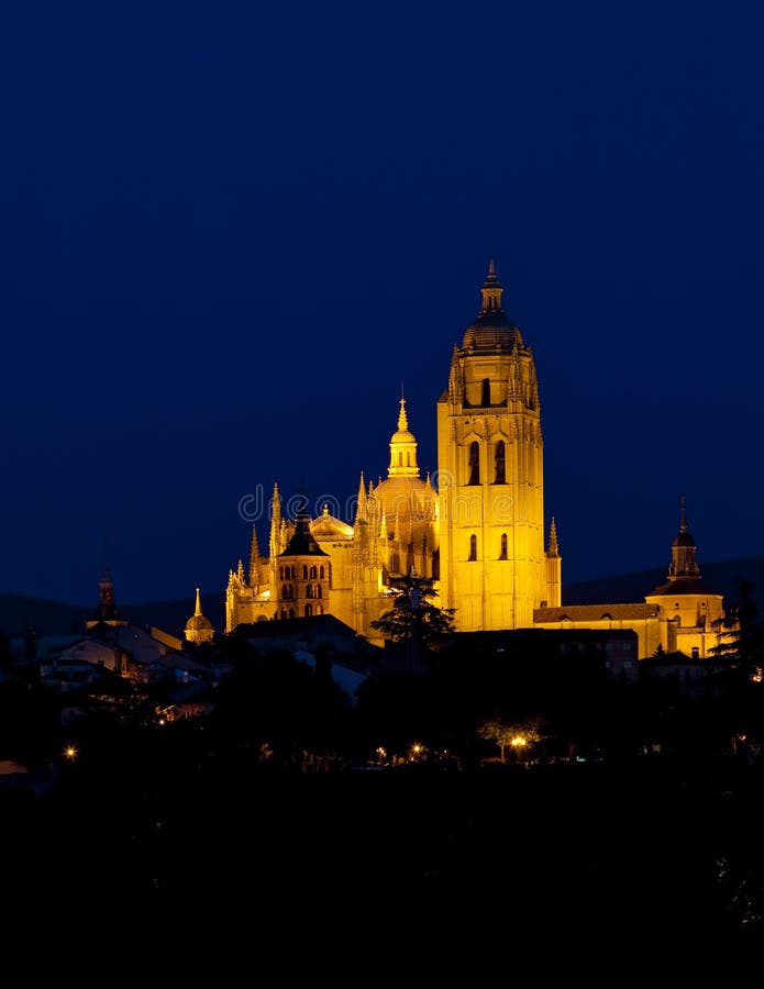 Segovia at night