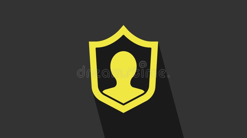 Seguro de vida amarillo con icono de escudo aislado en fondo gris. concepto de protección de la seguridad 4 k