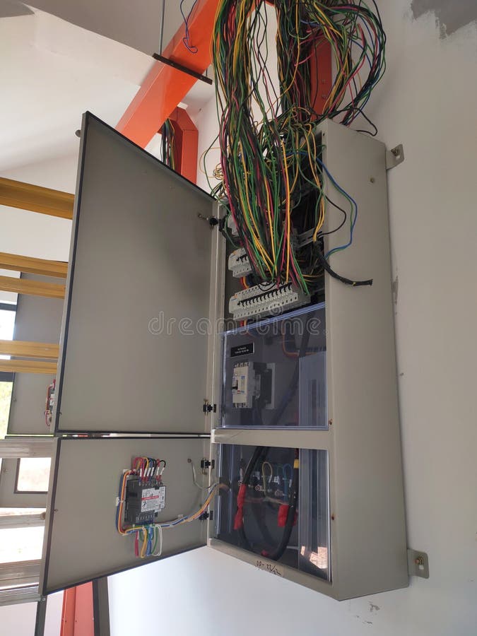 Installation of Electrical Services, Conduit, Cable Tray and Wire-ring at  the High Leve Editorial Image - Image of electrical, high: 220126980