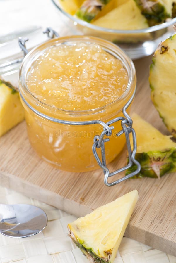 Selbst Gemachte Ananas-Marmelade Stockbild - Bild von ananas, marmelade ...