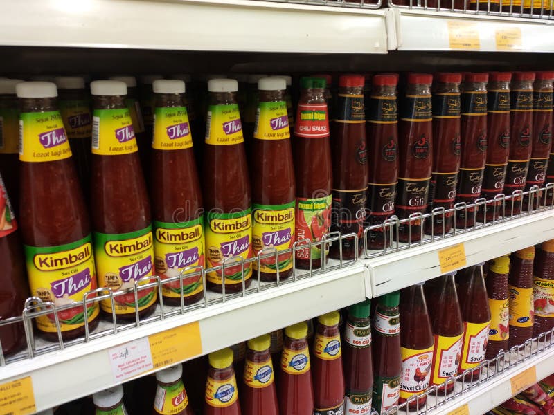 https://thumbs.dreamstime.com/b/selective-focused-chilli-ketchup-bottles-kuala-lumpur-malaysia-may-selective-focused-chilli-ketchup-bottles-198177779.jpg
