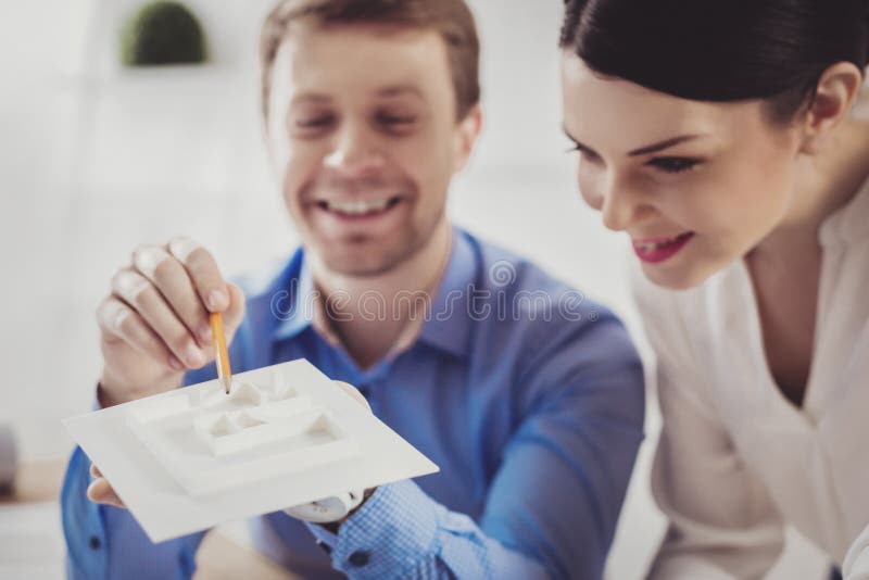 Selektiver Fokus eines Hausmodells lizenzfreies stockfoto