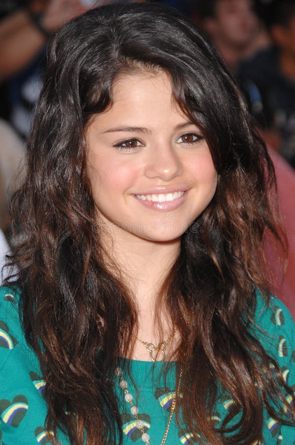Selena Gomez at the world premiere of The Game Plan at the El Capitan Theatre, Hollywood. September 23, 2007 Los Angeles, CA Picture: Paul Smith / Featureflash