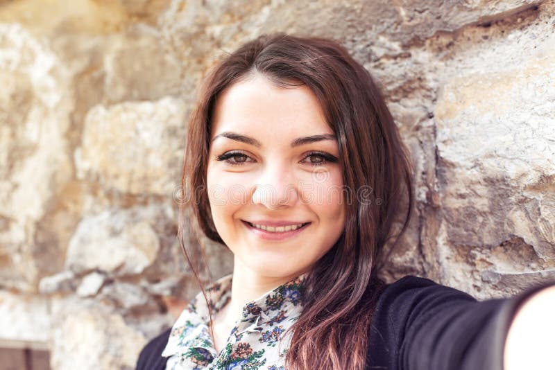 Selfie-Porträt einer Schönheit lizenzfreies stockfoto Selfie-Porträt einer Schönheit lizenzfreies stockfoto