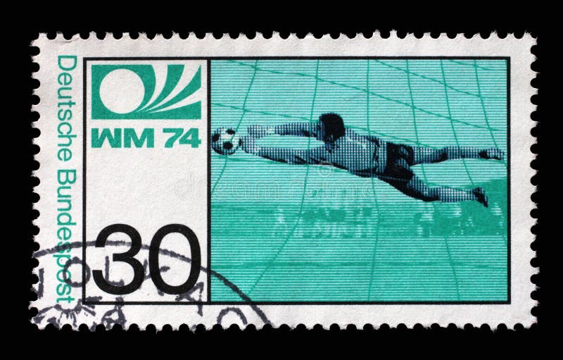 Selo impresso na alemanha mostra goleiro salvando gol campeão mundial de futebol na alemanha