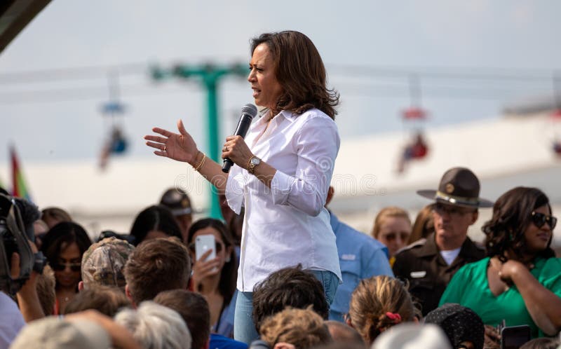 Des Moines, Iowa / USA - August 10, 2019: United States Senator and Democratic presidential candidate Kamala Harris greets supporters at the Iowa State Fair political soapbox in Des Moines, Iowa. Des Moines, Iowa / USA - August 10, 2019: United States Senator and Democratic presidential candidate Kamala Harris greets supporters at the Iowa State Fair political soapbox in Des Moines, Iowa