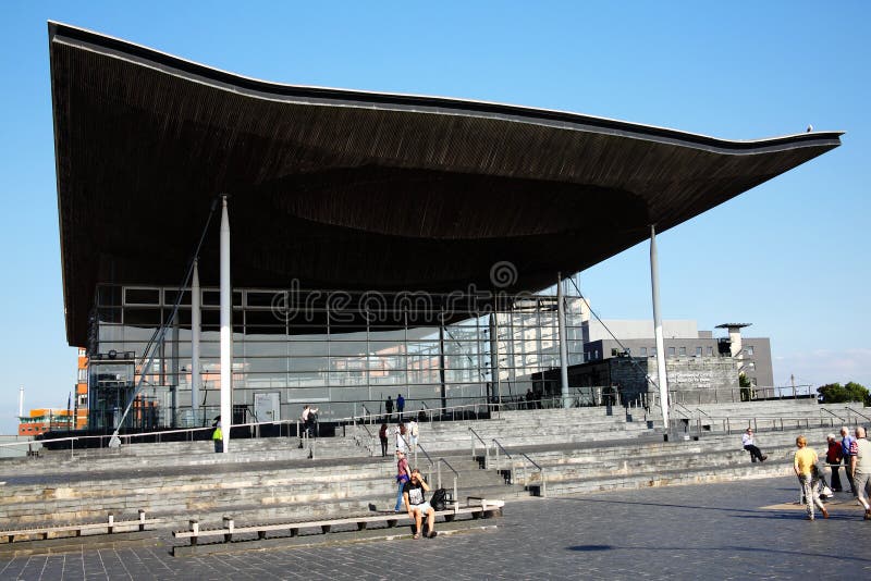 Senedd, edificio de la asamblea nacional, País de Gales foto de archivo Senedd, edificio de la asamblea nacional, País de Gales foto de archivo