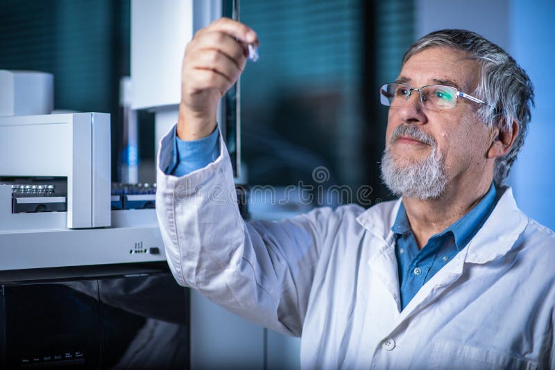 523 Gas Chromatography Equipment Stock Photos Free & RoyaltyFree