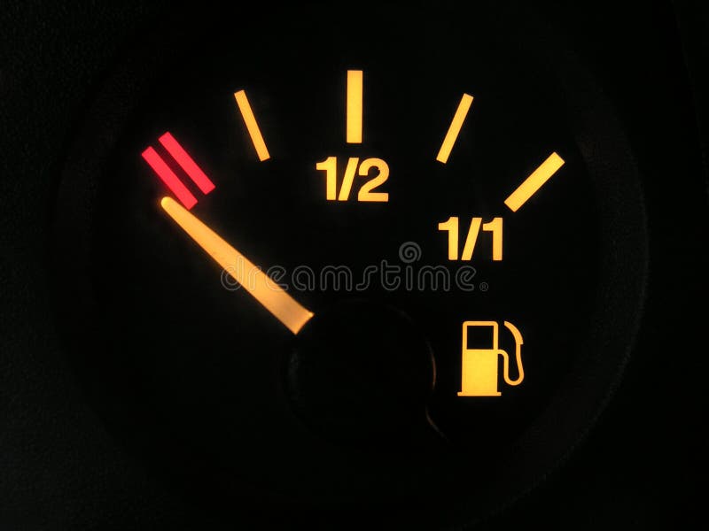 Lege tank stock afbeelding. Image of motor, diesel, auto 118003815