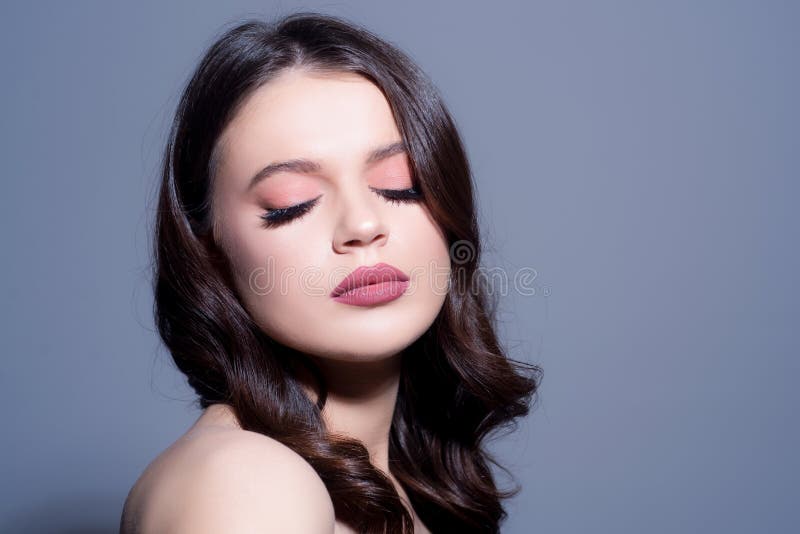 Nude Sensual Woman with Perfect Body. Fashion Girls with Perfect Body