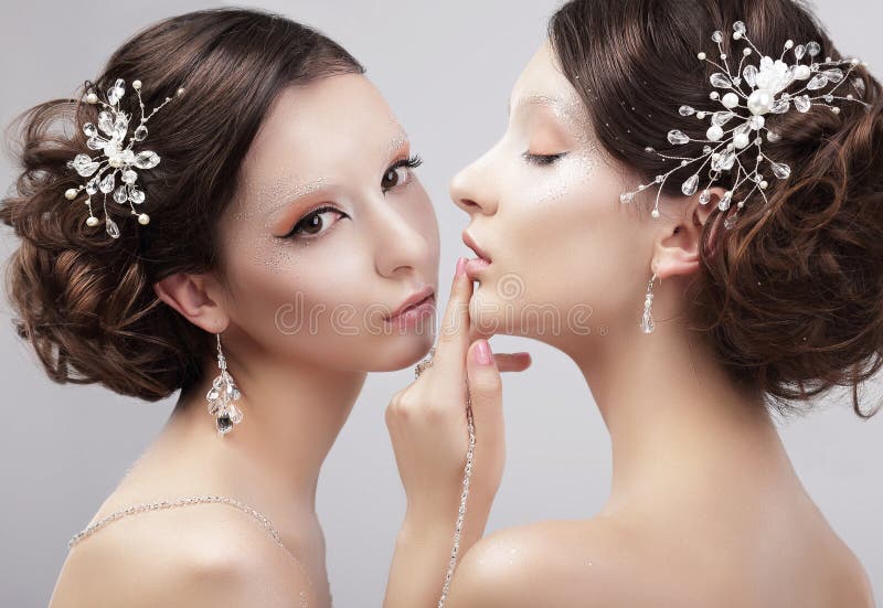 sensuality Twee Vrouwenmannequins met In Samenstelling stock foto's sensuality Twee Vrouwenmannequins met In Samenstelling stock foto's