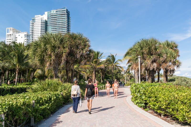 Sentiero costiero del sud della spiaggia, Miami Beach, Florida fotografia stock libera da diritti Sentiero costiero del sud della spiaggia, Miami Beach, Florida fotografia stock libera da diritti
