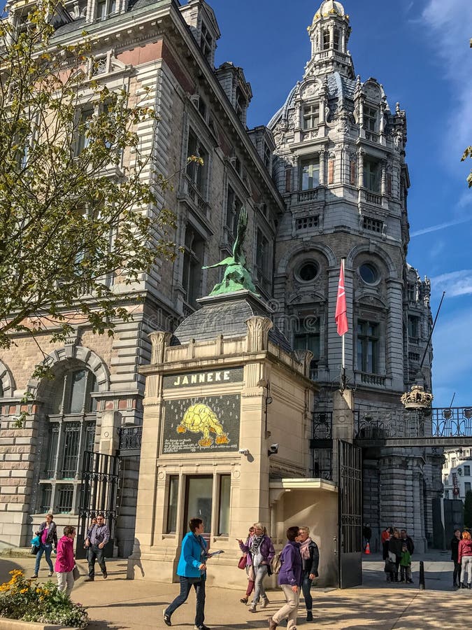 Antwerp zoo gates adjacent to Antwerp Central Station, Belgium royalty free stock photos Antwerp zoo gates adjacent to Antwerp Central Station, Belgium royalty free stock photos