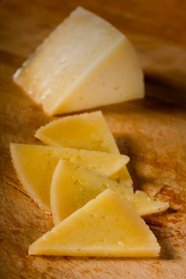 sera cztery manchego plasterków klin obraz stock sera cztery manchego plasterków klin obraz stock