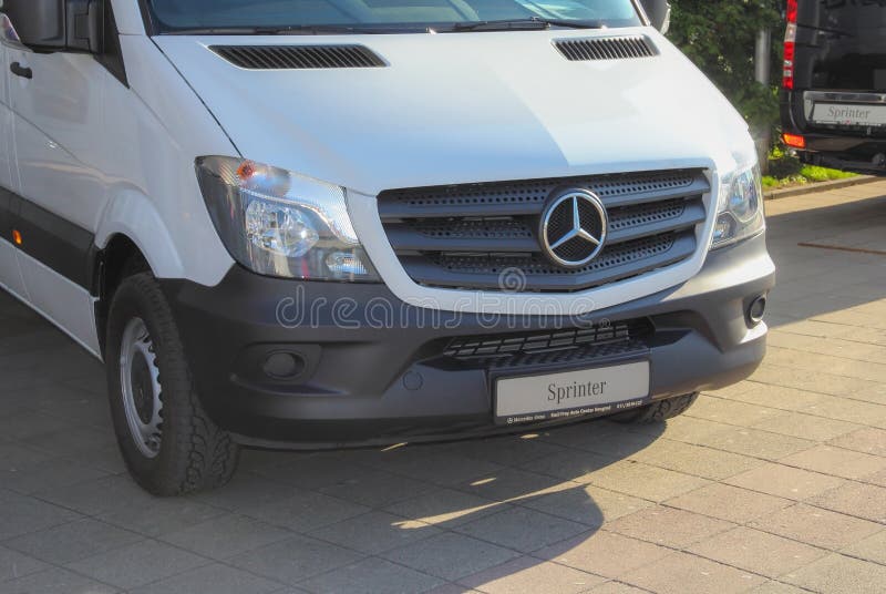 Serbien; Belgrad; Am 29. März 2017; Weiße Mercedes-Benz Sprinter f stockbilder Serbien; Belgrad; Am 29. März 2017; Weiße Mercedes-Benz Sprinter f stockbilder