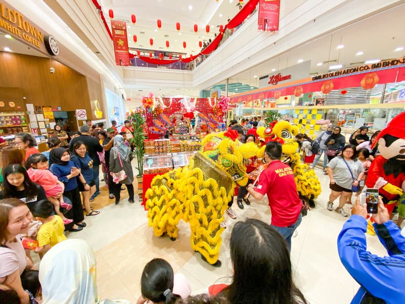 shopping dance