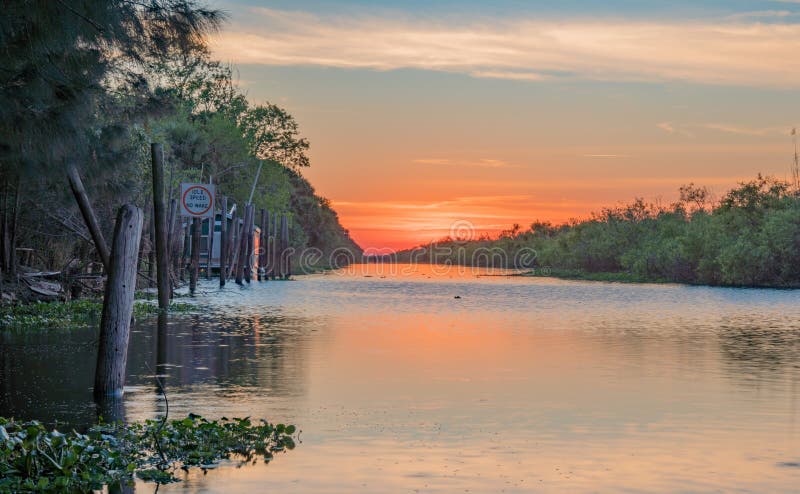 Serene Sunset sur la rivière St Johns photographie stock Serene Sunset sur la rivière St Johns photographie stock