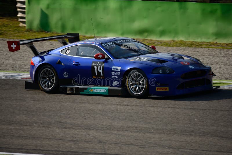 Serie di Blancpain Emil Frey 2015 G3 Jaguar a Monza immagine stock