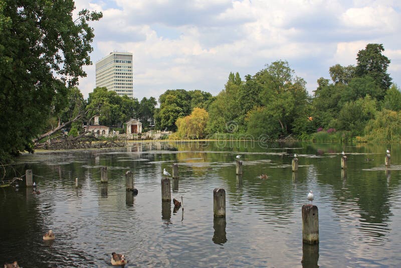 Serpentine Bridge,London stock photo. Image of england 22756548