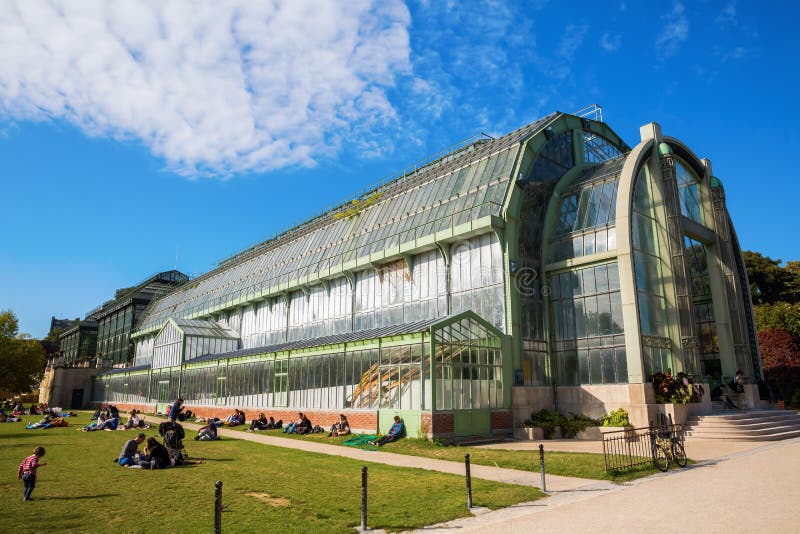 Serra nel Jardin des Plantes a Parigi fotografia stock Serra nel Jardin des Plantes a Parigi fotografia stock